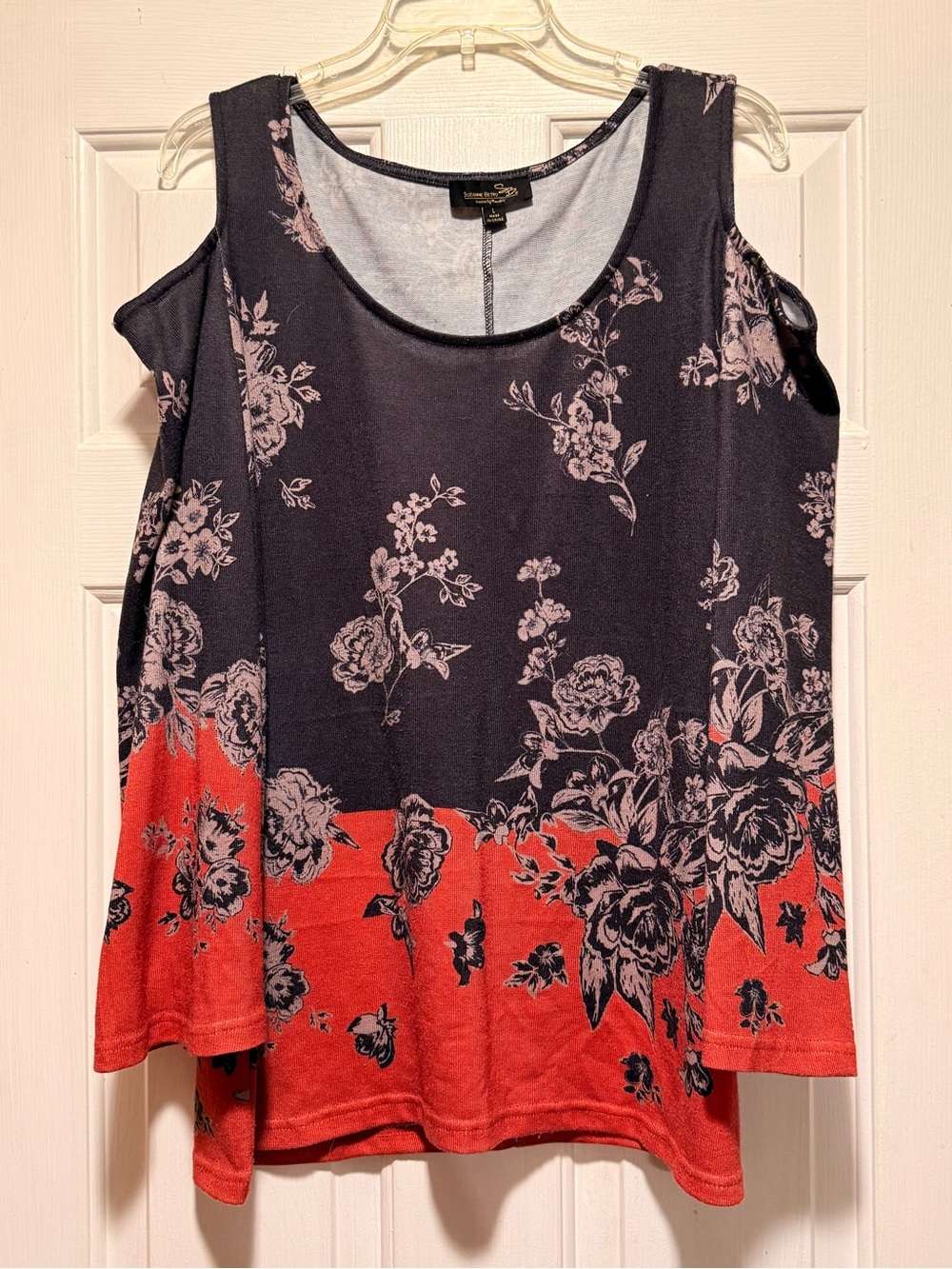 Suzanne Betro Navy and Coral Floral Cold-Shoulder Tank Top
